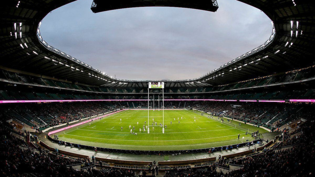 Props to get a Twickenham lap of honour
