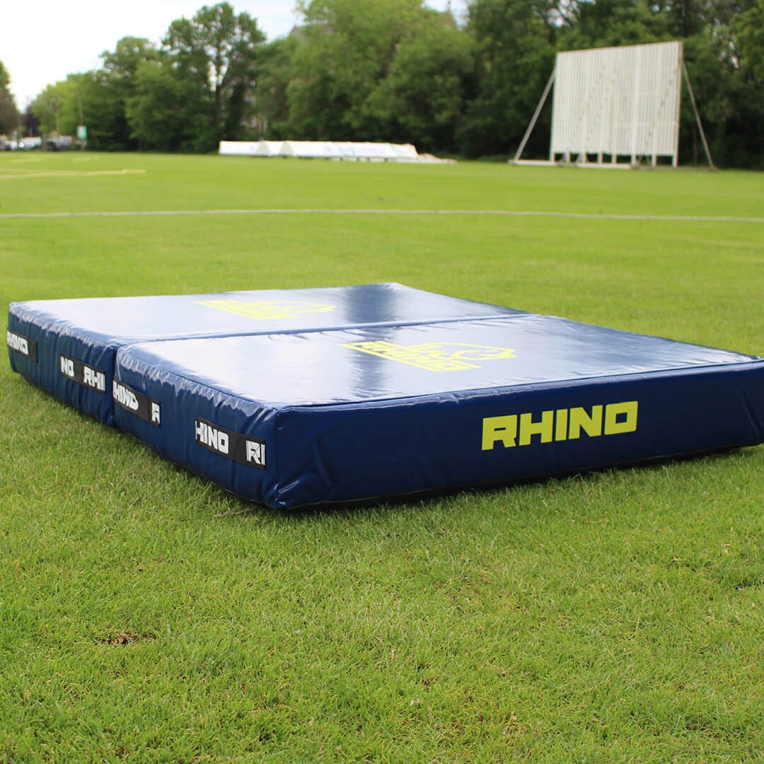 Folding Crash Mats – Rhino Direct